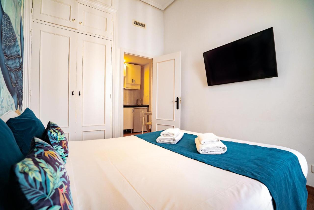 Smartr Madrid Gran Via 47 Apart otel Dış mekan fotoğraf